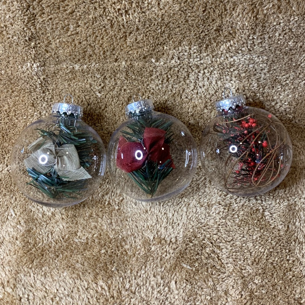 3 count ornament sets